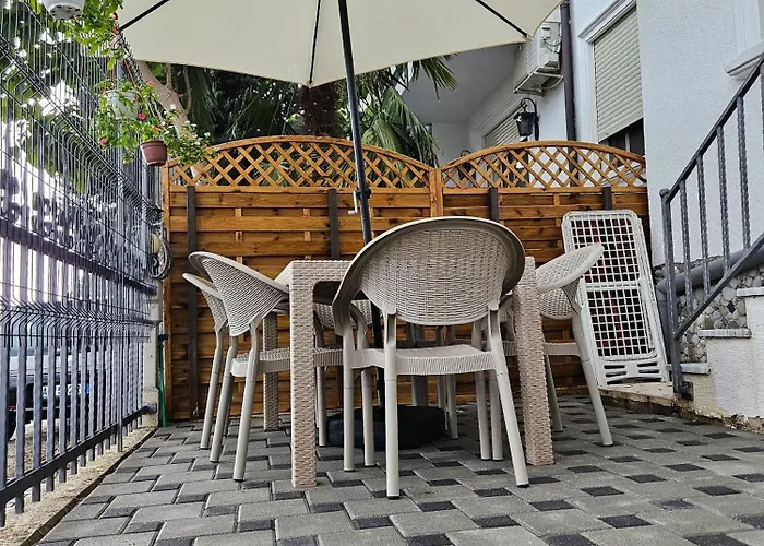 Charming 2a House With Garden And Bbq Διαμέρισμα